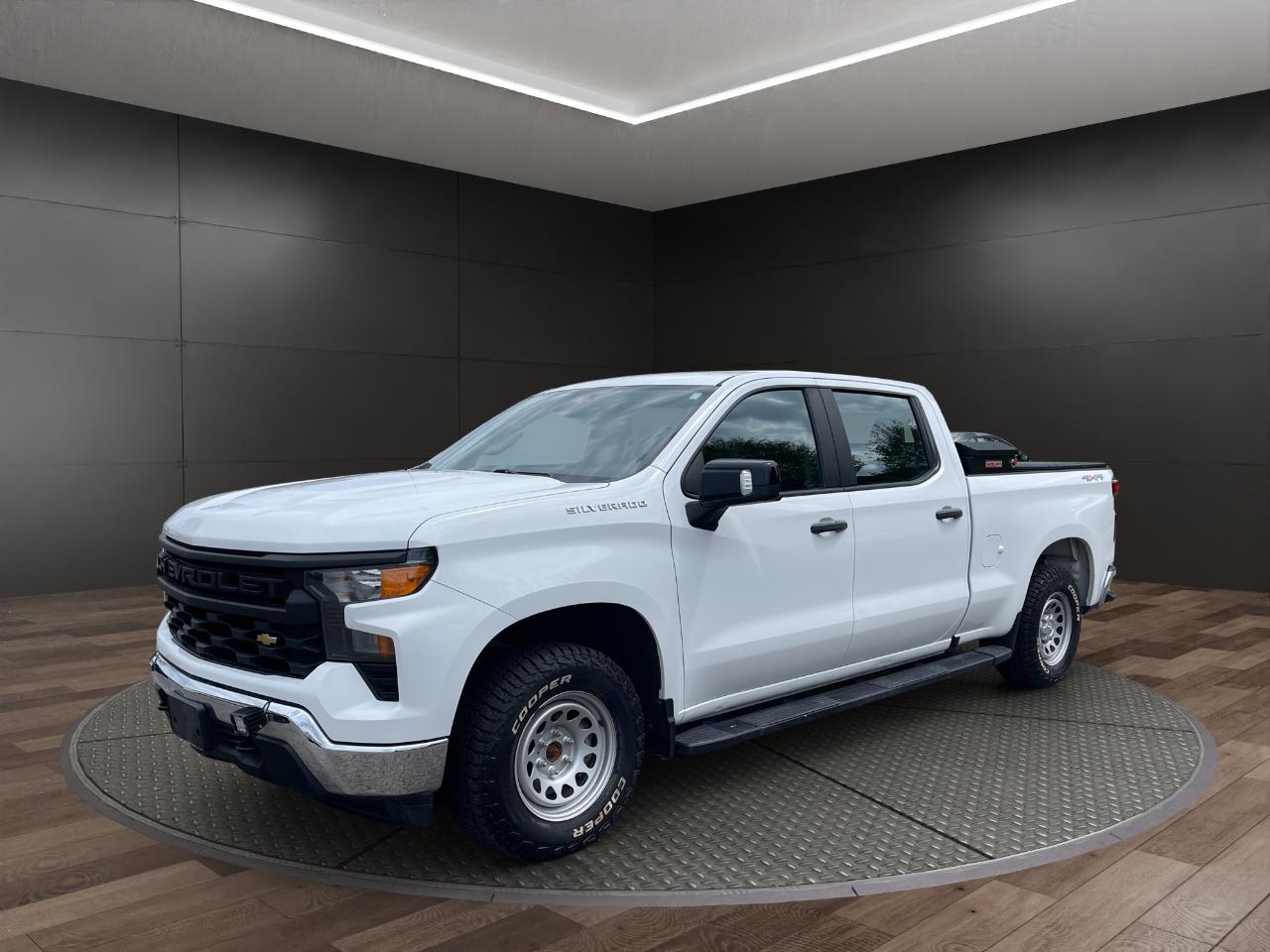 Chevrolet Silverado 1500 4WD Crew Cab 157" Work Truck 2022