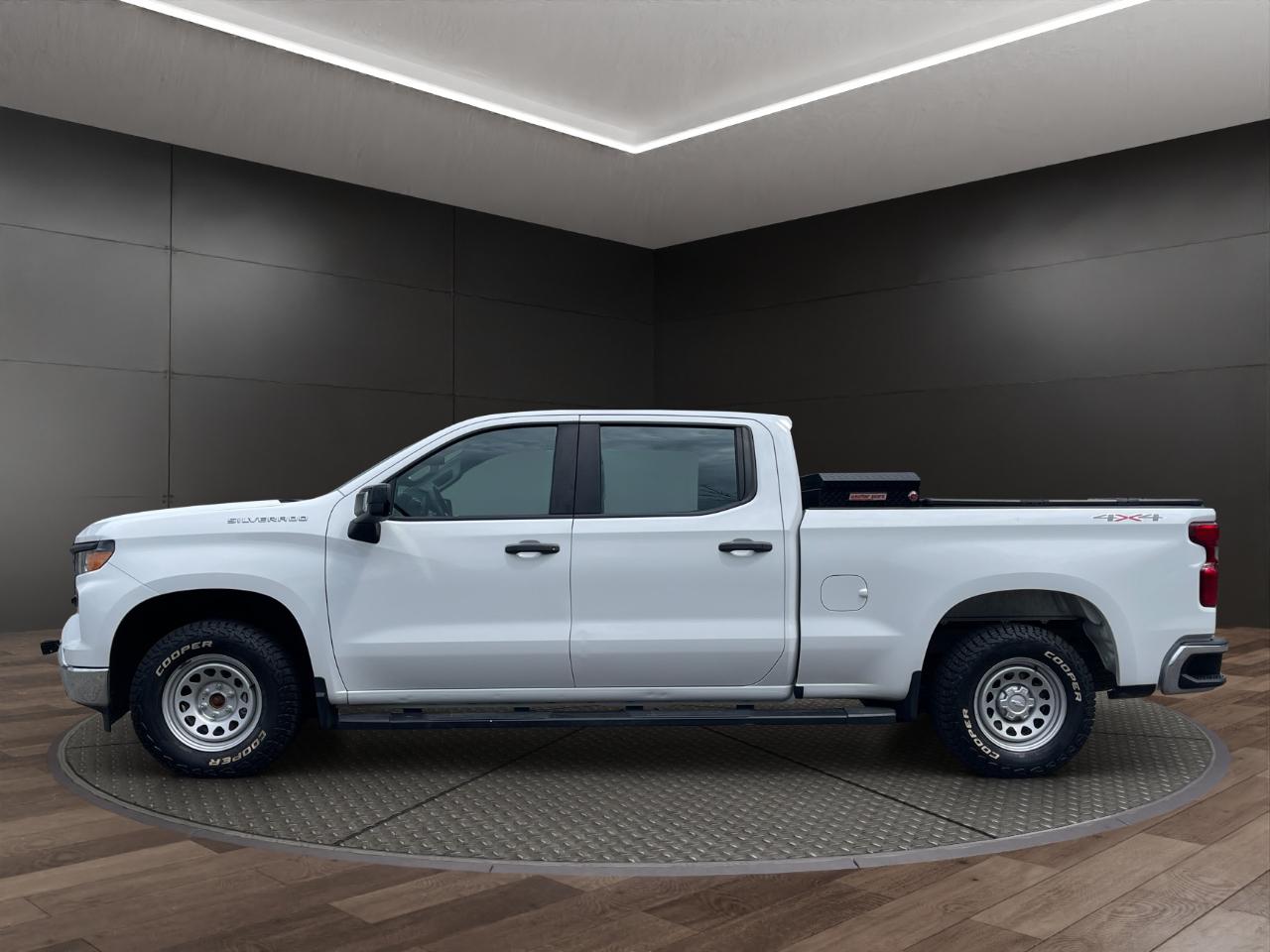 Chevrolet Silverado 1500 4WD Crew Cab 157" Work Truck 2022