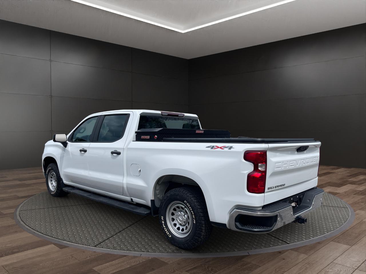 Chevrolet Silverado 1500 4WD Crew Cab 157" Work Truck 2022