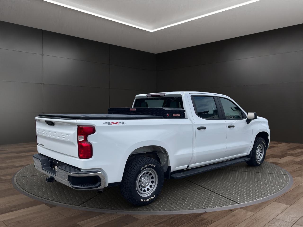 Chevrolet Silverado 1500 4WD Crew Cab 157" Work Truck 2022