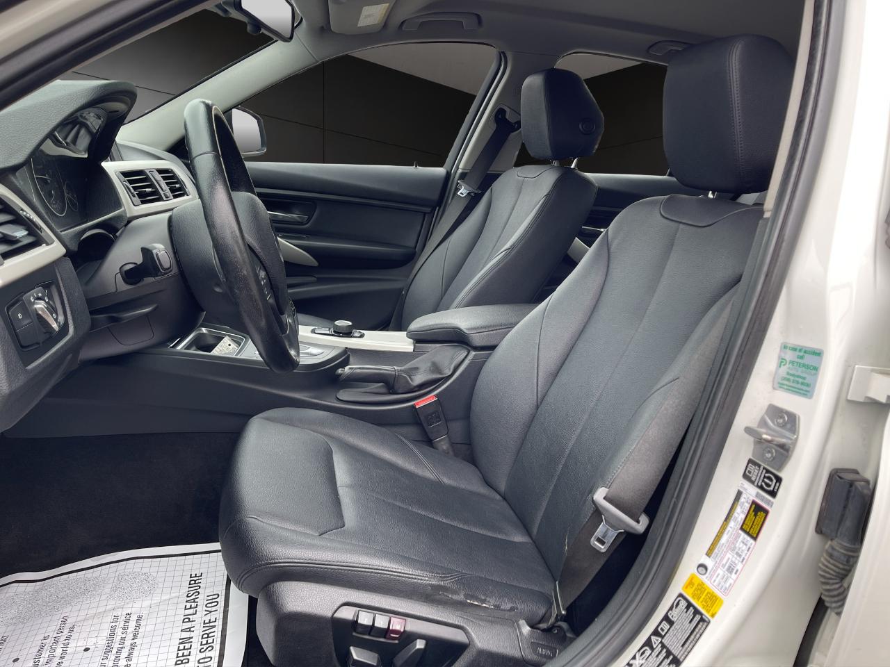 BMW 3 Series 4dr Sdn 320i xDrive AWD 2014