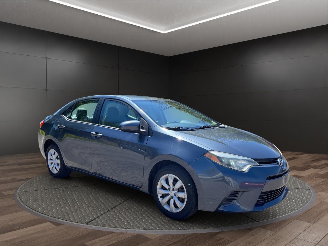 Toyota Corolla 4dr Sdn CVT LE Premium (Natl) 2015