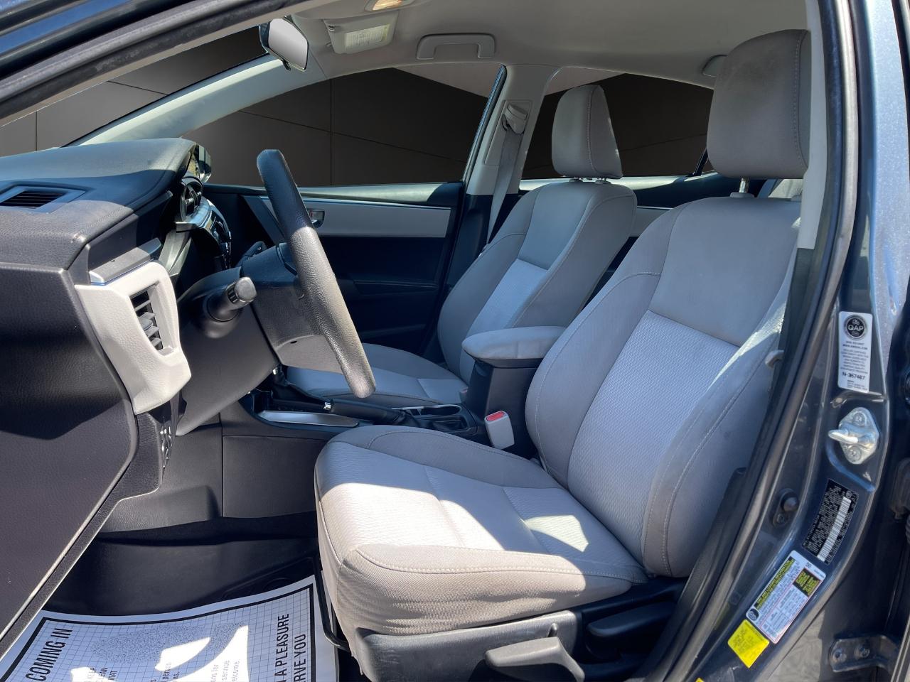 Toyota Corolla 4dr Sdn CVT LE Premium (Natl) 2015
