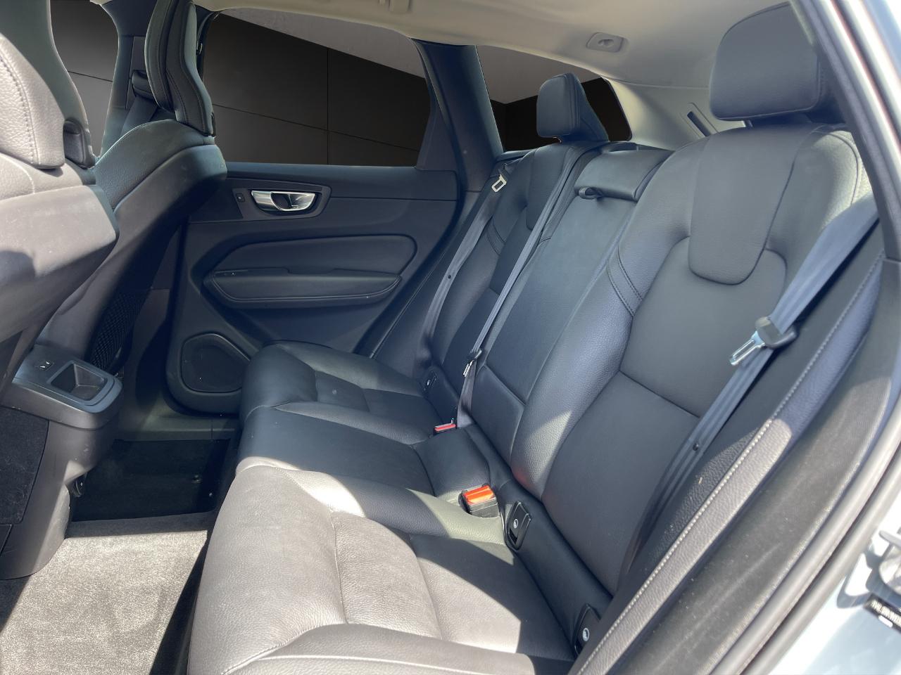 Volvo XC60 B5 AWD Momentum 2022