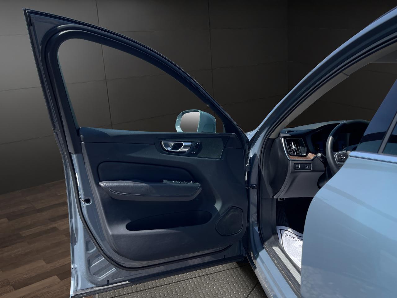 Volvo XC60 B5 AWD Momentum 2022