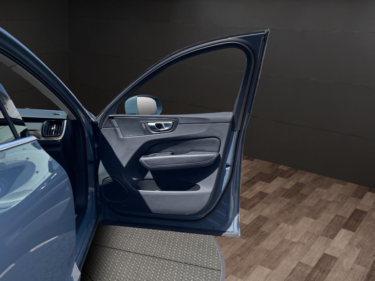 Volvo XC60 B5 AWD Momentum 2022