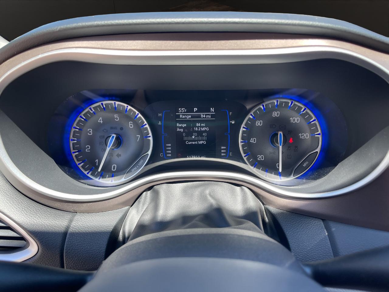 Chrysler Pacifica Touring L FWD 2018
