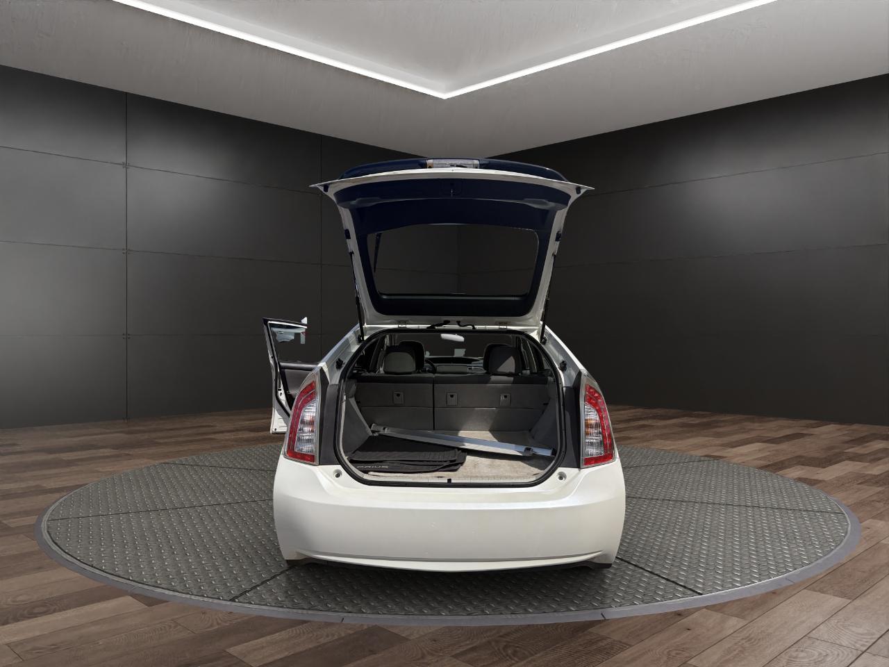Toyota Prius 5dr HB Persona (Natl) 2013