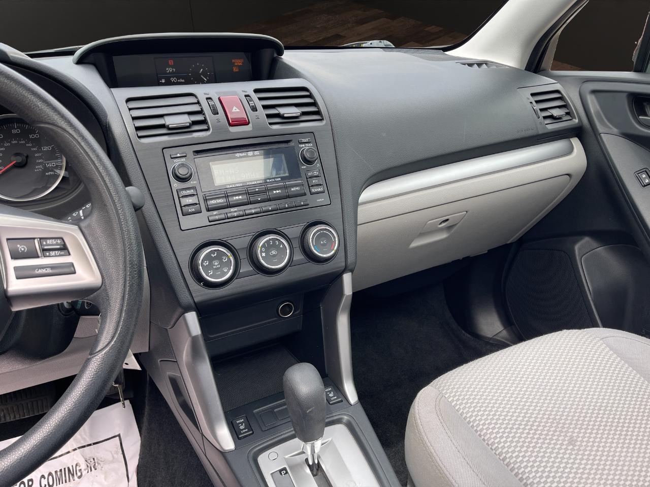Subaru Forester 4dr CVT 2.5i Premium PZEV 2015