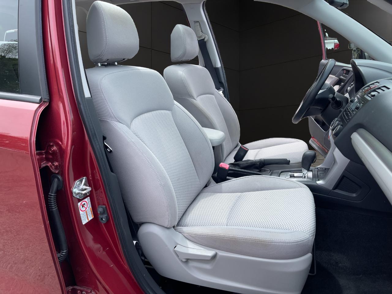 Subaru Forester 4dr CVT 2.5i Premium PZEV 2015