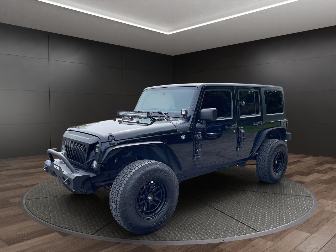 Jeep Wrangler Unlimited 4WD 4dr Sahara 2017