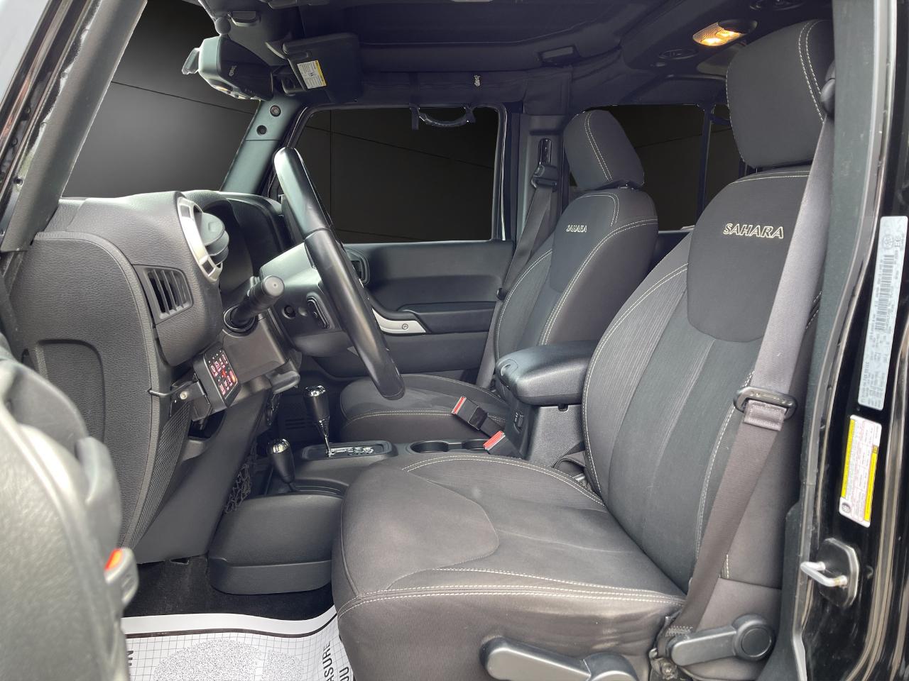 Jeep Wrangler Unlimited 4WD 4dr Sahara 2017