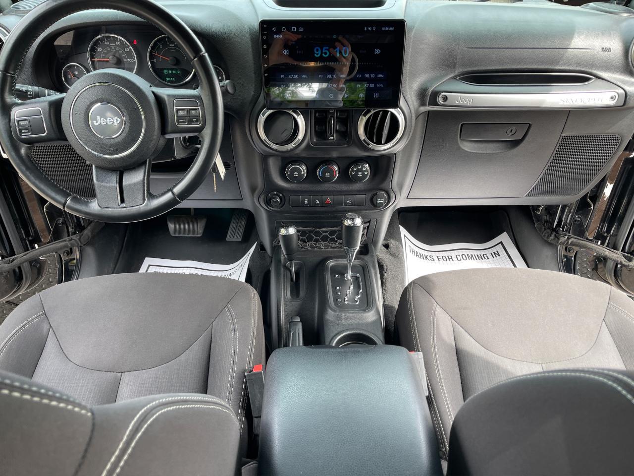 Jeep Wrangler Unlimited 4WD 4dr Sahara 2017