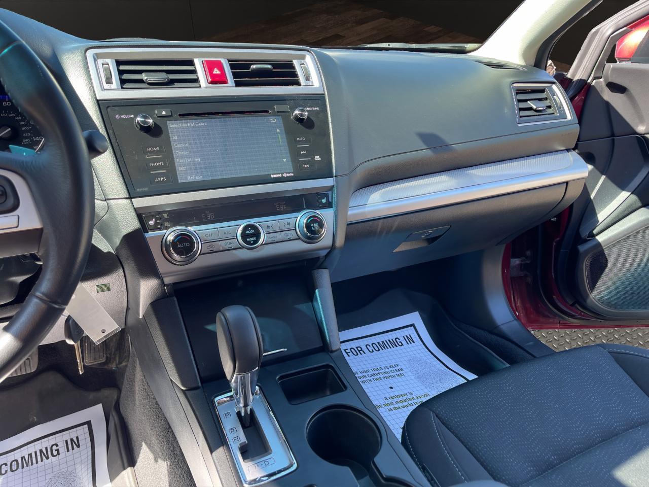 Subaru Legacy 4dr Sdn 2.5i Premium PZEV 2016