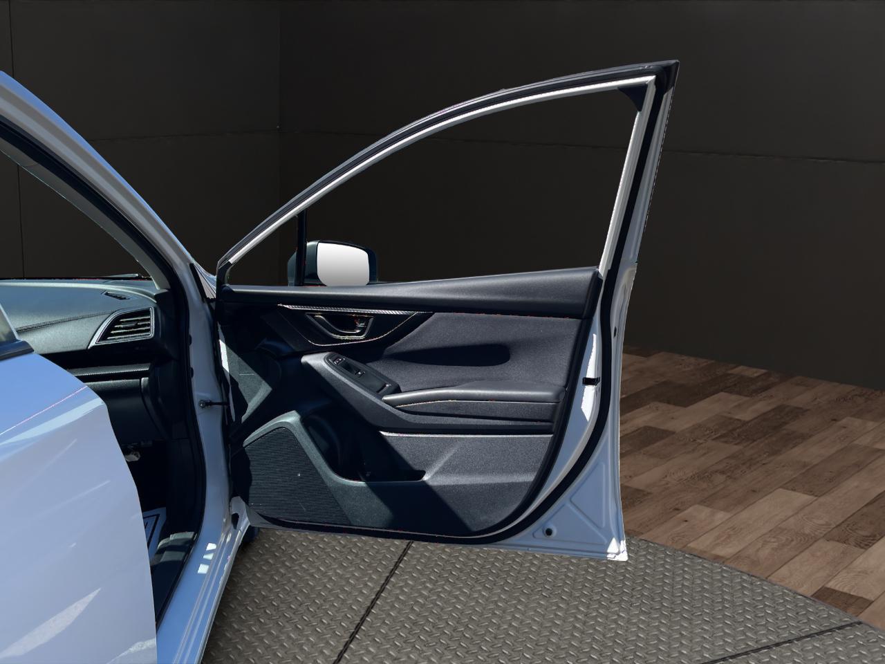 Subaru Impreza 2.0i 4-door CVT 2017