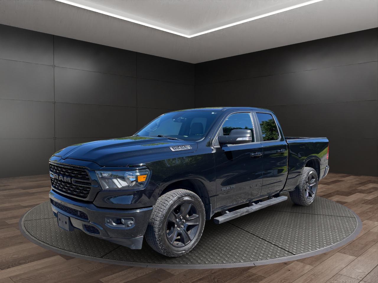 RAM 1500 Big Horn 4x4 Quad Cab 6'4" Box 2022