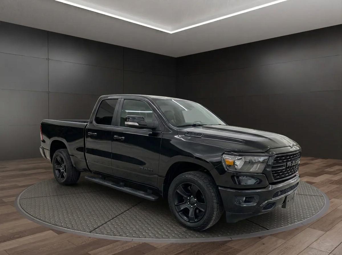 RAM 1500 Big Horn 4x4 Quad Cab 6'4" Box 2022