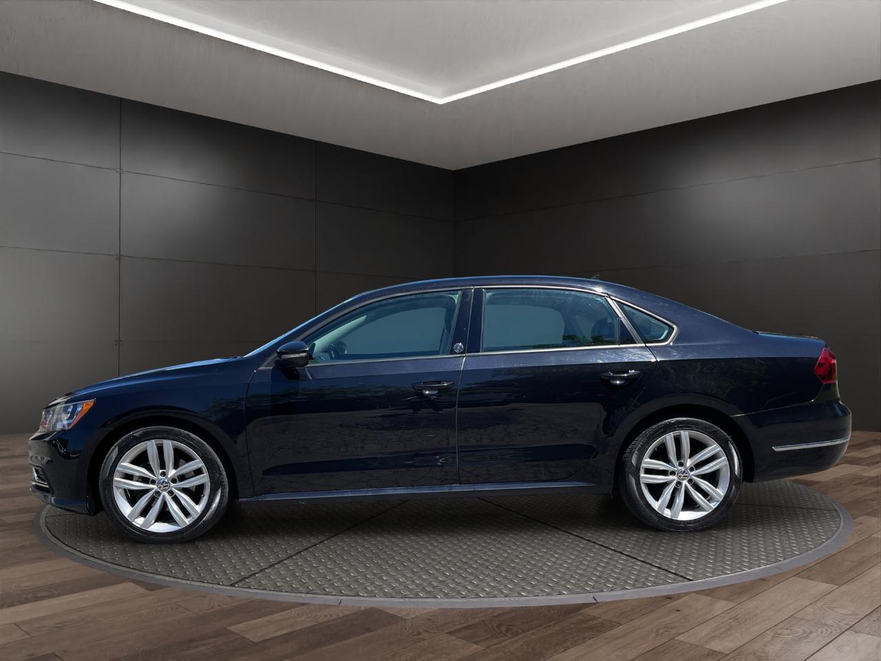 Volkswagen Passat 2.0T Wolfsburg Edition Auto 2019