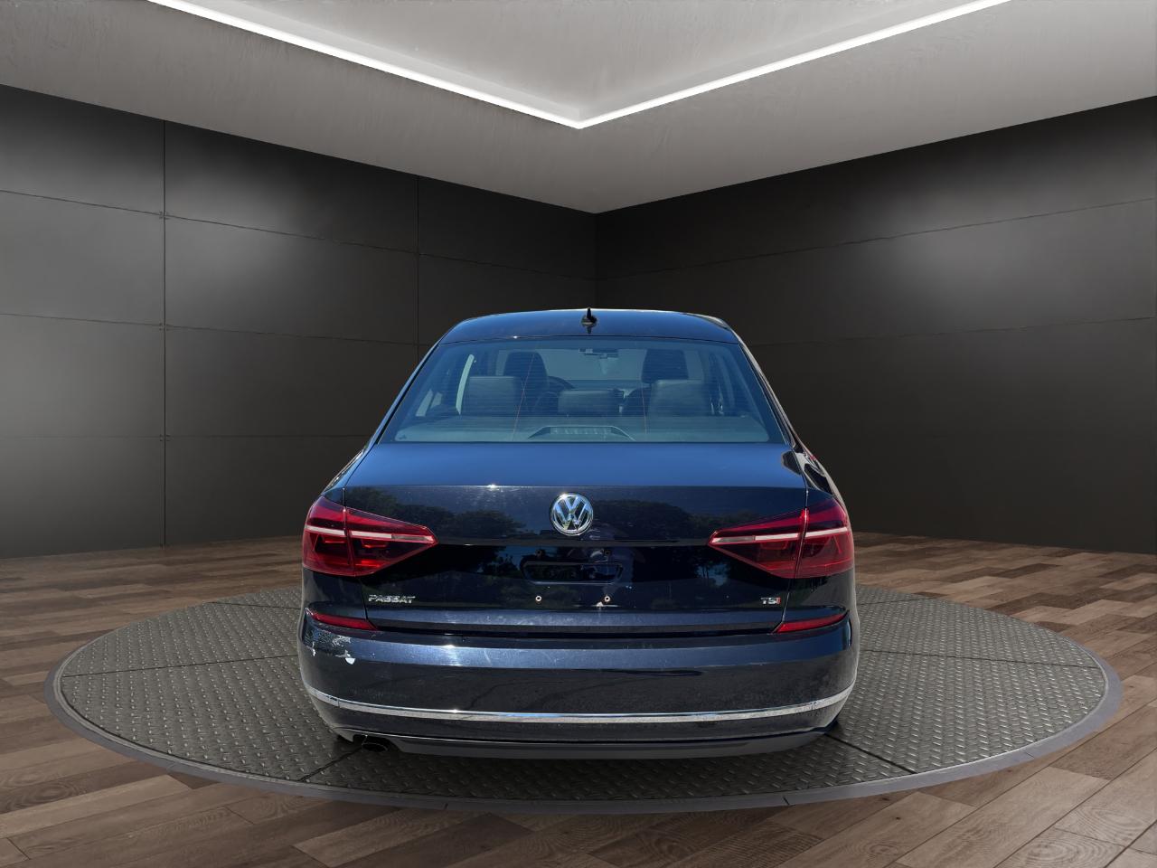Volkswagen Passat 2.0T Wolfsburg Edition Auto 2019