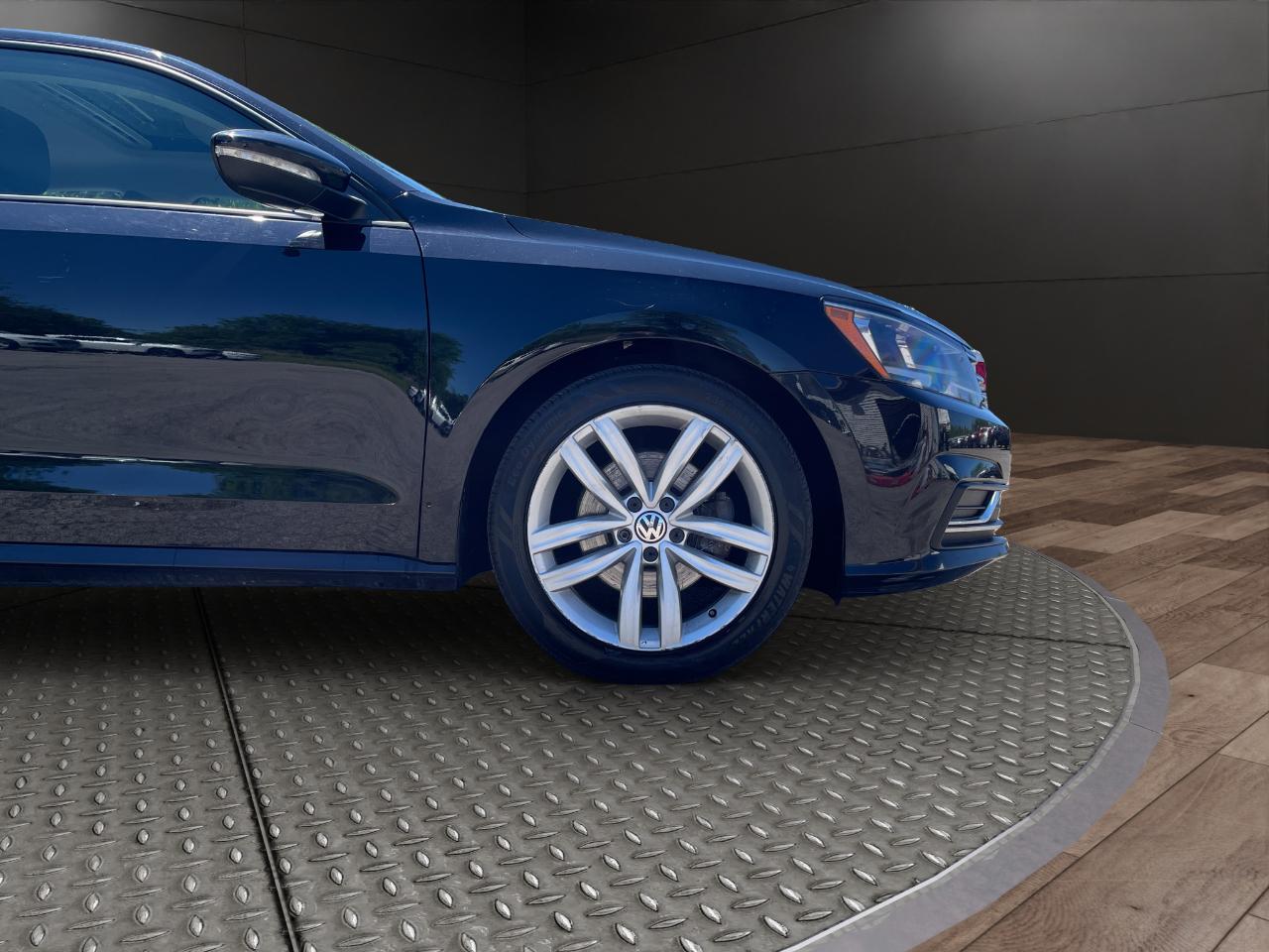 Volkswagen Passat 2.0T Wolfsburg Edition Auto 2019