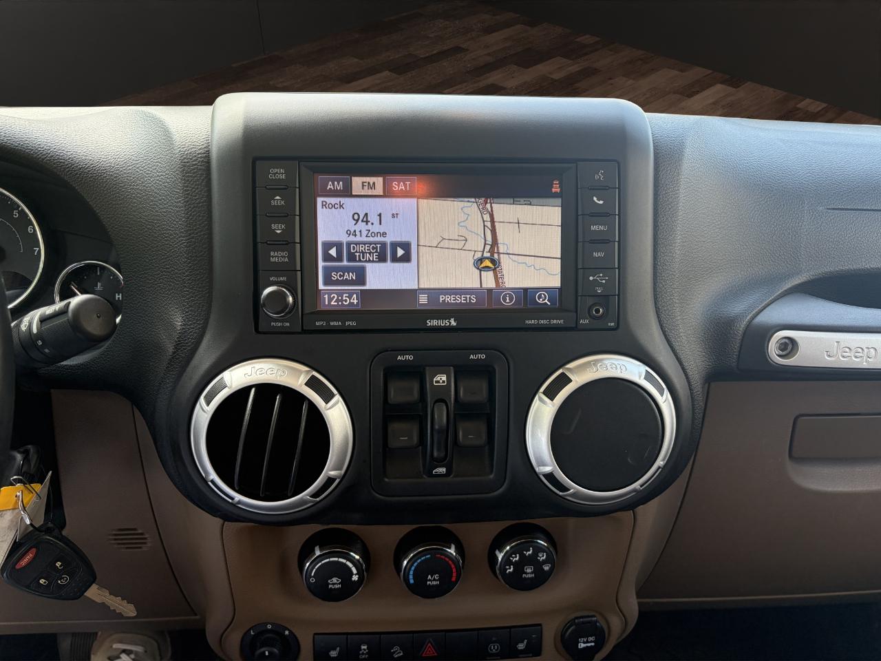 Jeep Wrangler Unlimited 4WD 4dr Rubicon 2014