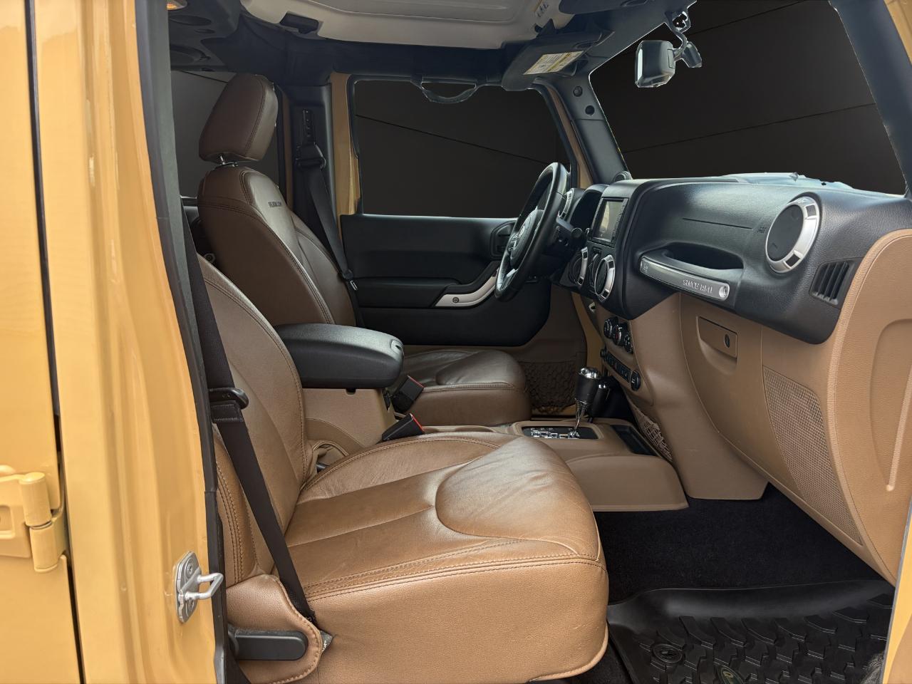 Jeep Wrangler Unlimited 4WD 4dr Rubicon 2014