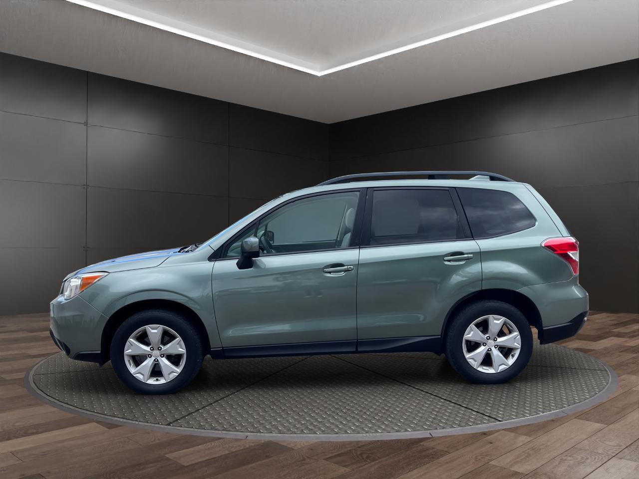 Subaru Forester 4dr CVT 2.5i Premium PZEV 2016