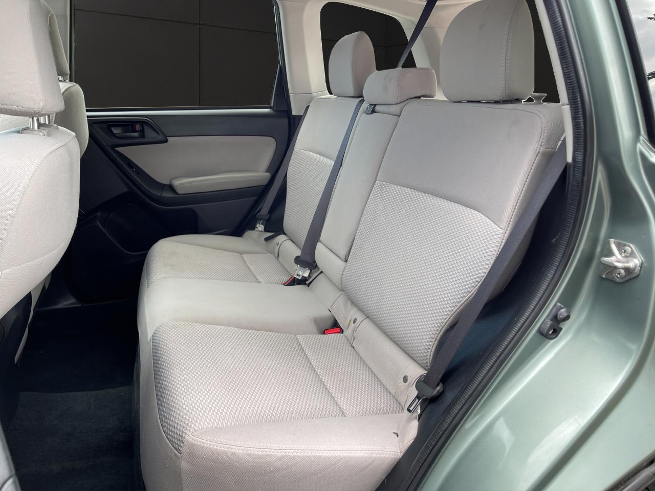 Subaru Forester 4dr CVT 2.5i Premium PZEV 2016