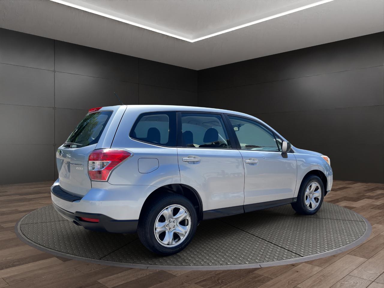 Subaru Forester 4dr Auto 2.5i PZEV 2014