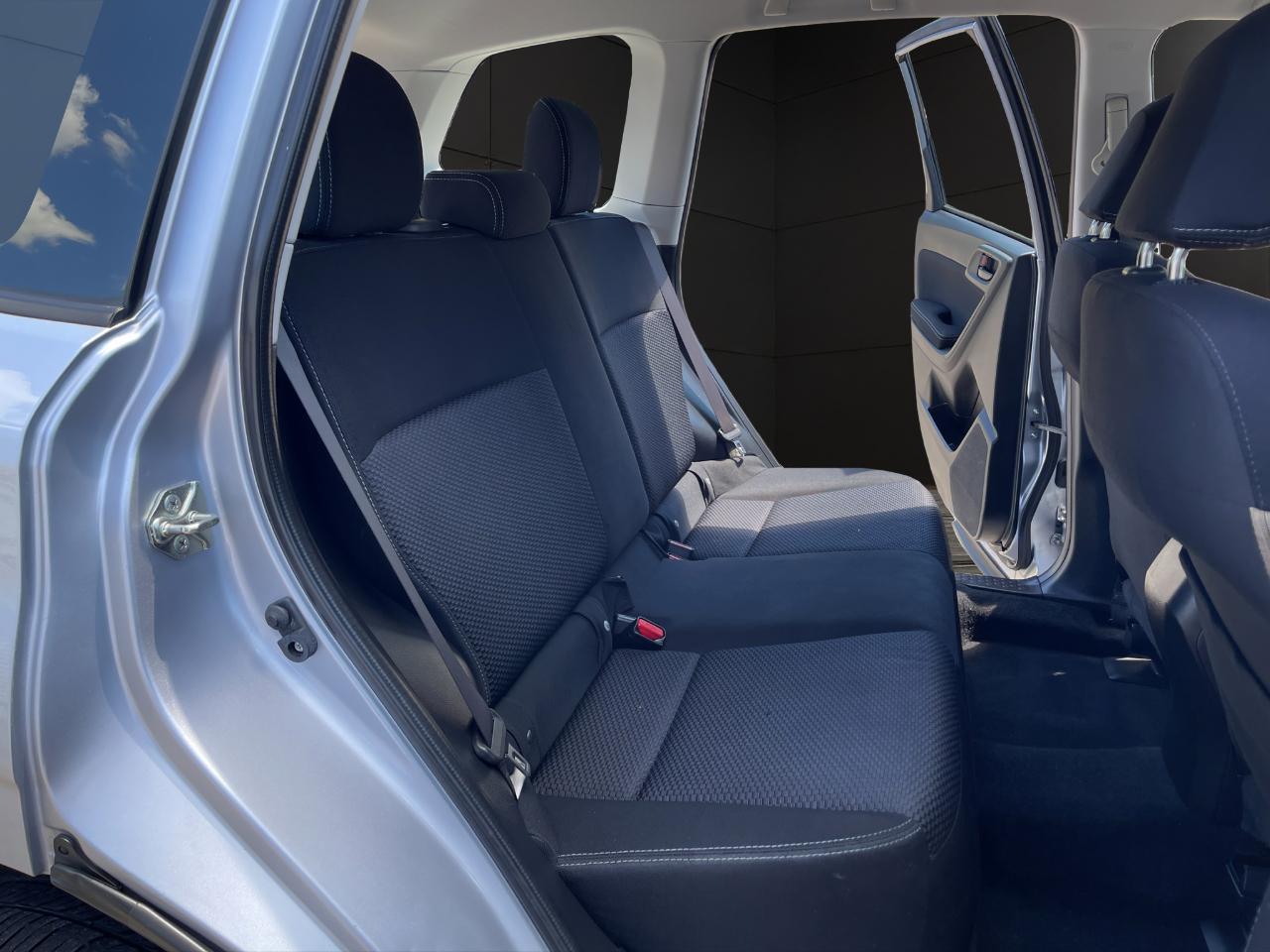 Subaru Forester 4dr Auto 2.5i PZEV 2014