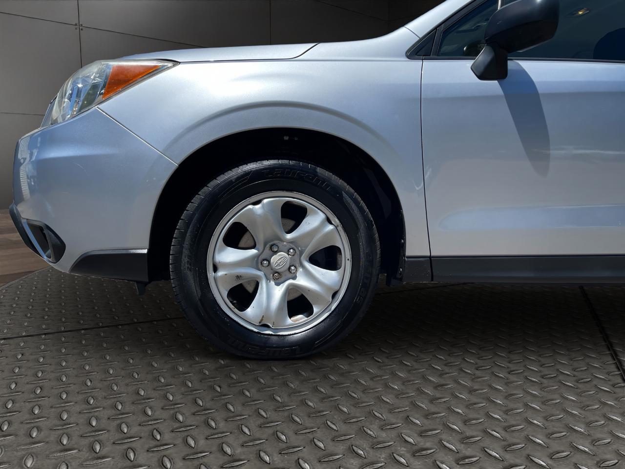 Subaru Forester 4dr Auto 2.5i PZEV 2014