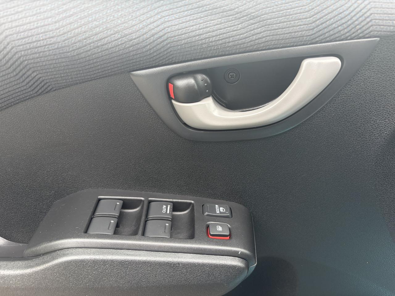 Honda Fit 5dr HB Man 2013