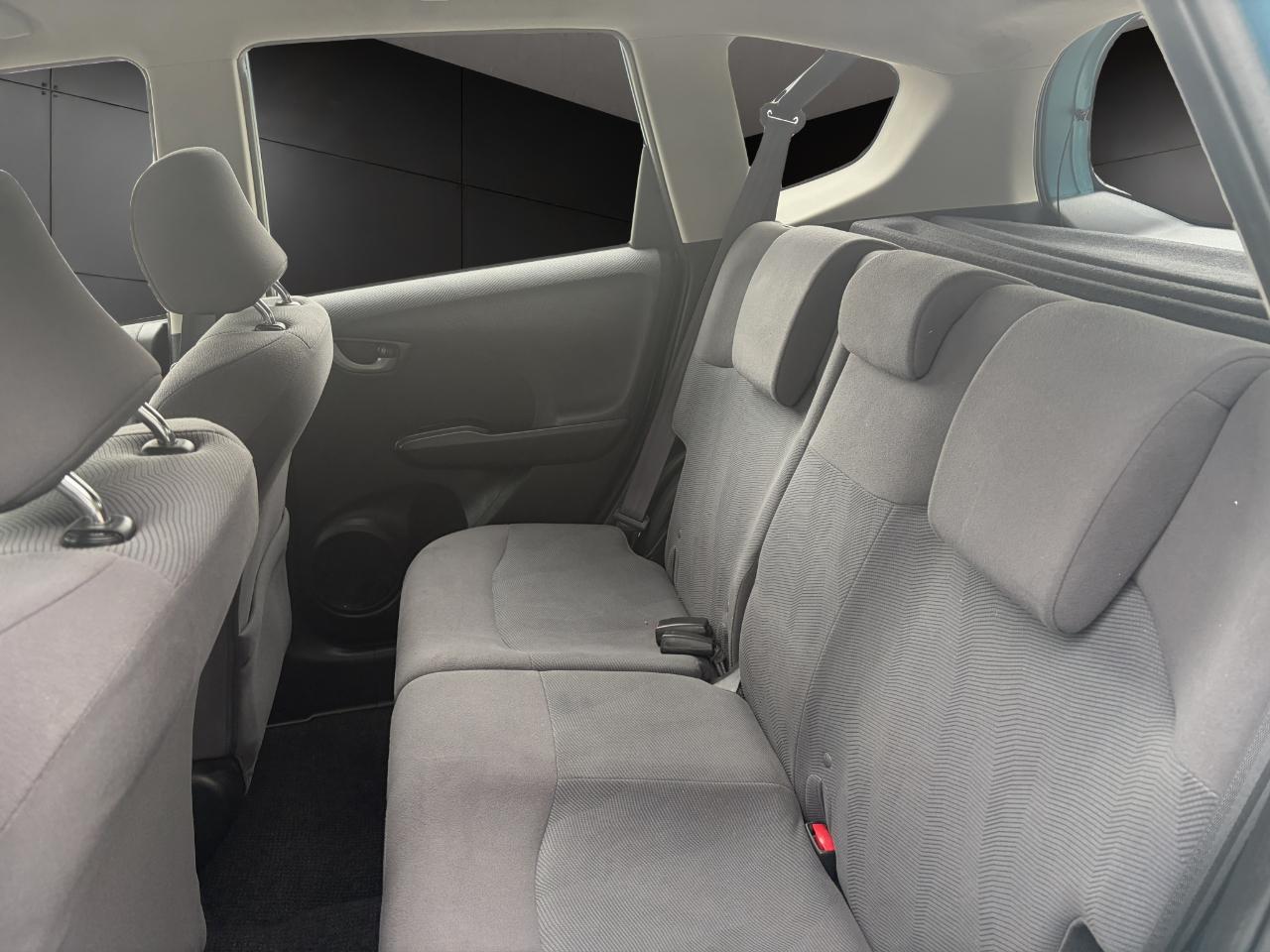 Honda Fit 5dr HB Man 2013