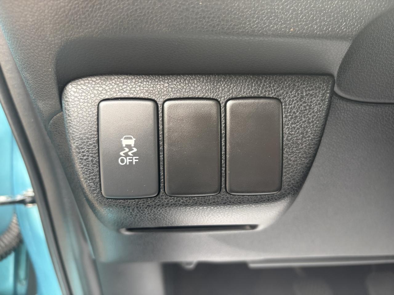 Honda Fit 5dr HB Man 2013