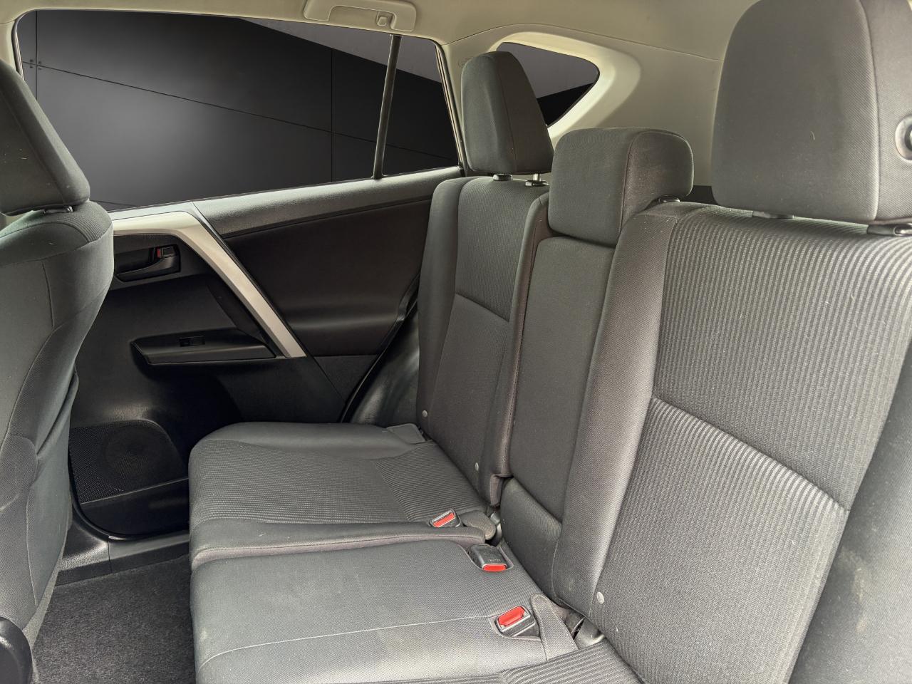 Toyota RAV4 AWD 4dr LE (Natl) 2016