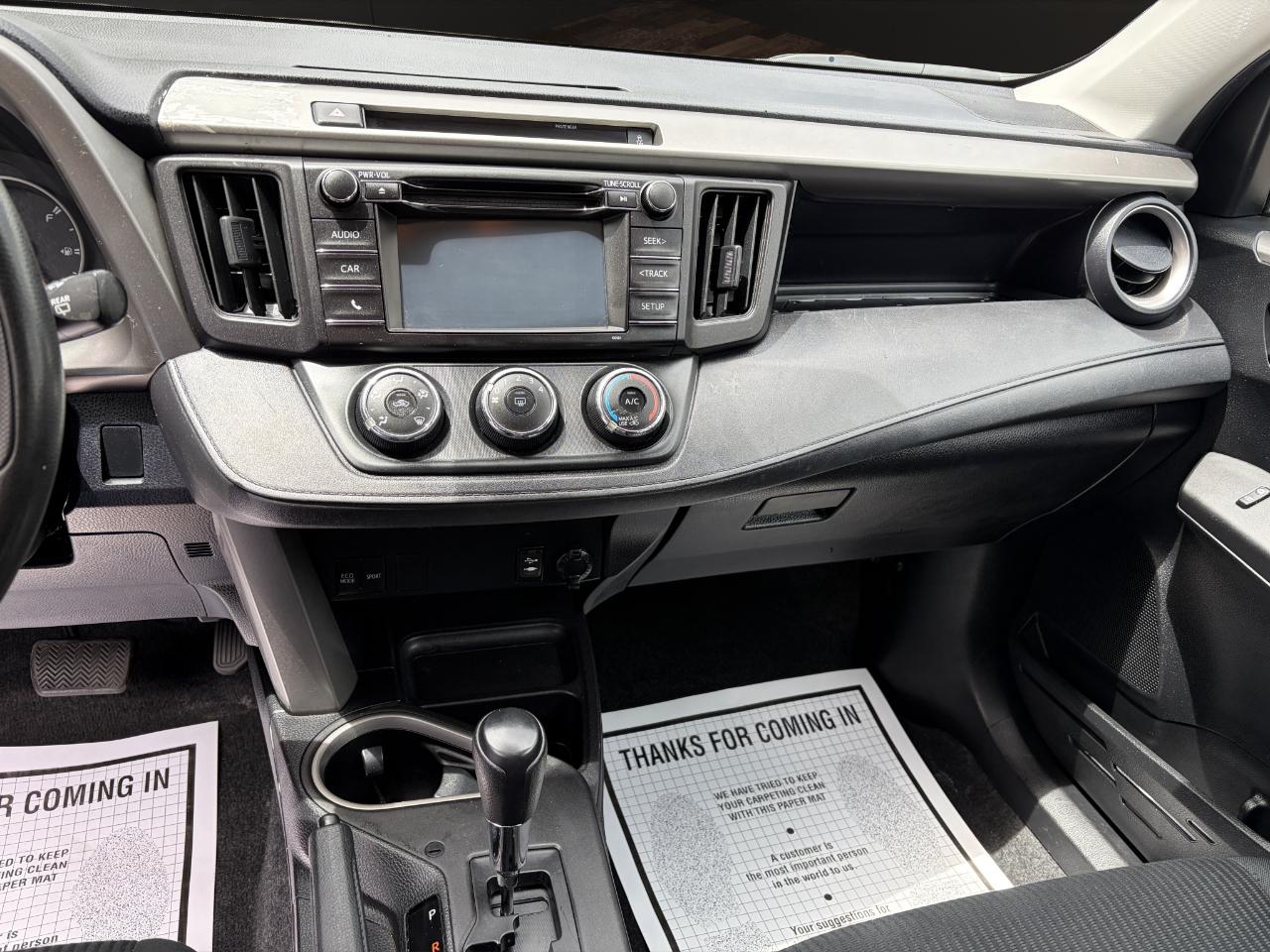 Toyota RAV4 AWD 4dr LE (Natl) 2016