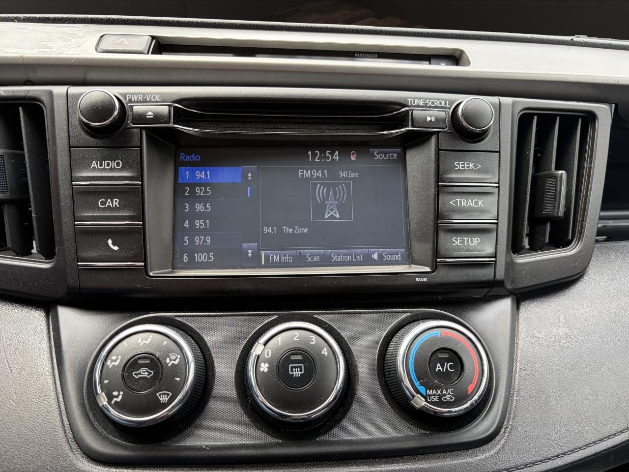 Toyota RAV4 AWD 4dr LE (Natl) 2016