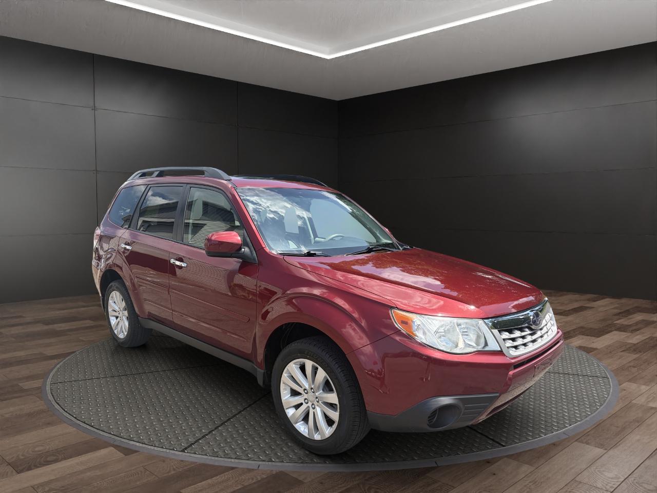 Subaru Forester 4dr Auto 2.5X Premium w/All-Weather Pkg 2011