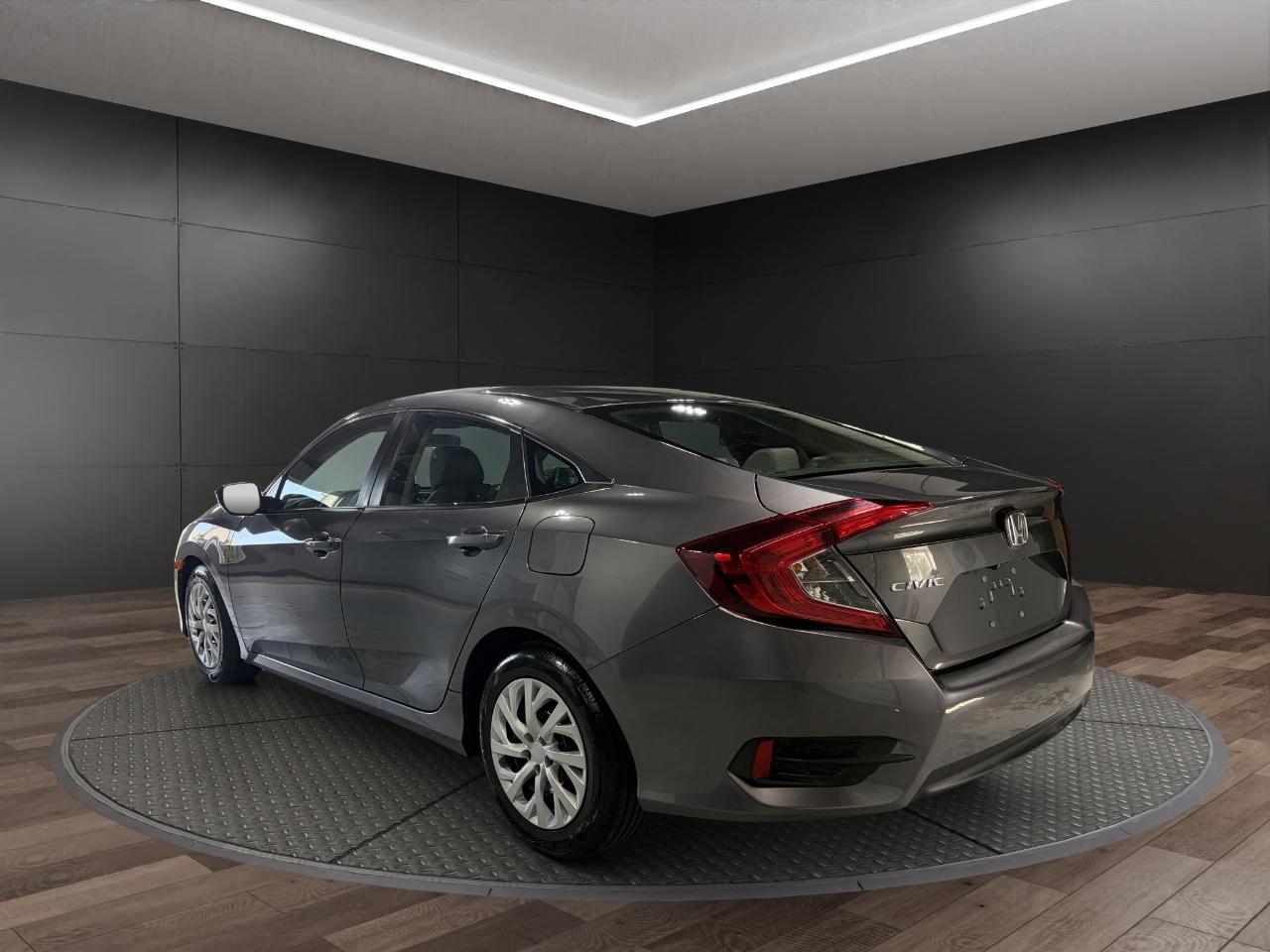 Honda Civic Sedan 4dr CVT LX 2016