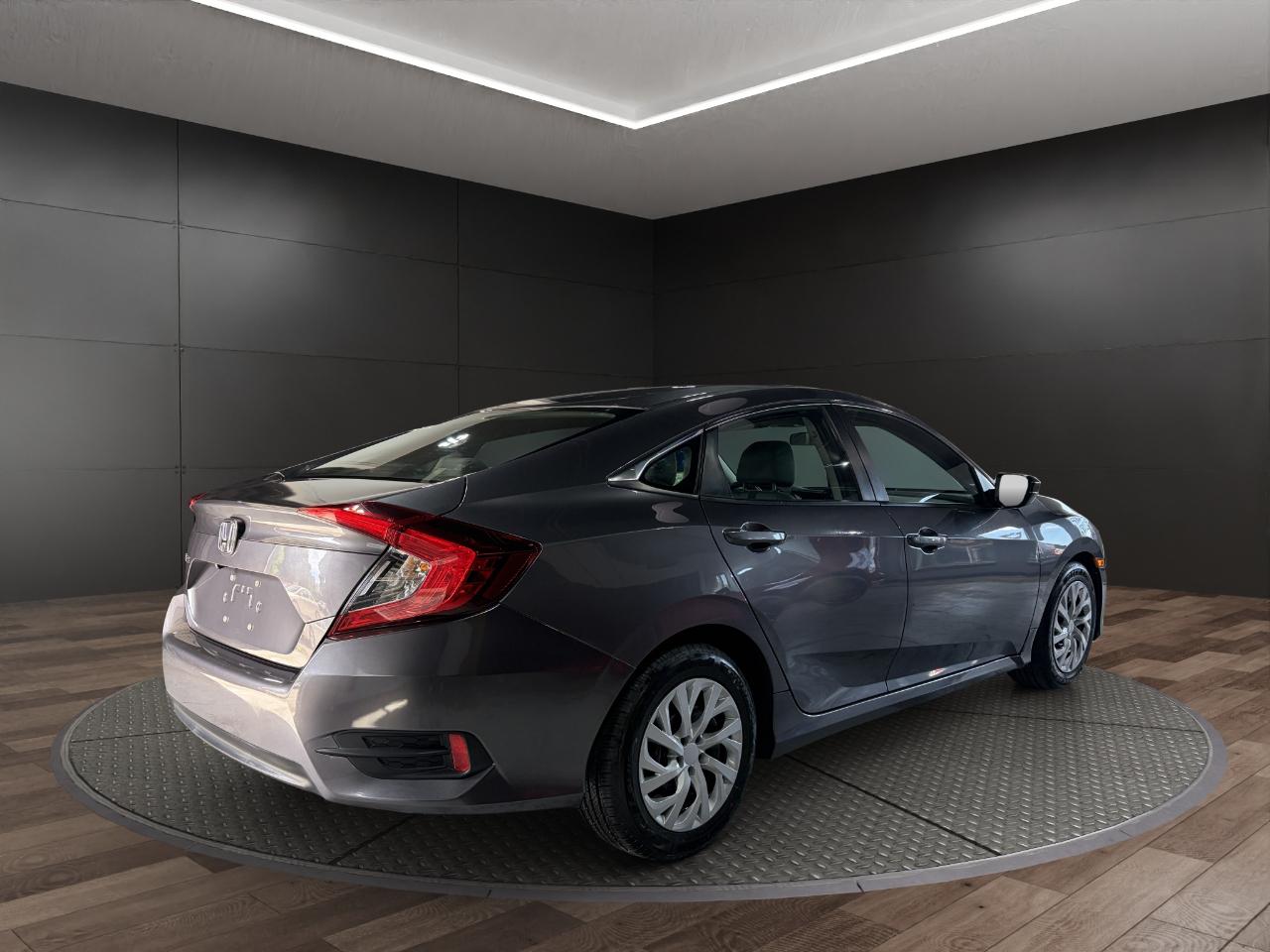 Honda Civic Sedan 4dr CVT LX 2016