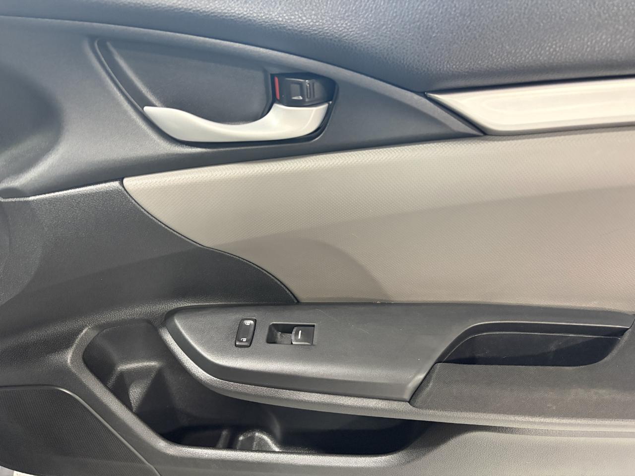 Honda Civic Sedan 4dr CVT LX 2016