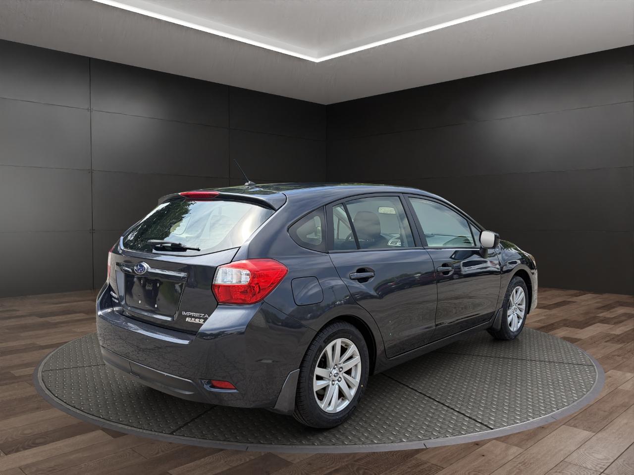 Subaru Impreza Wagon 5dr CVT 2.0i Premium 2015