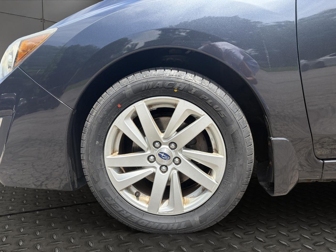 Subaru Impreza Wagon 5dr CVT 2.0i Premium 2015