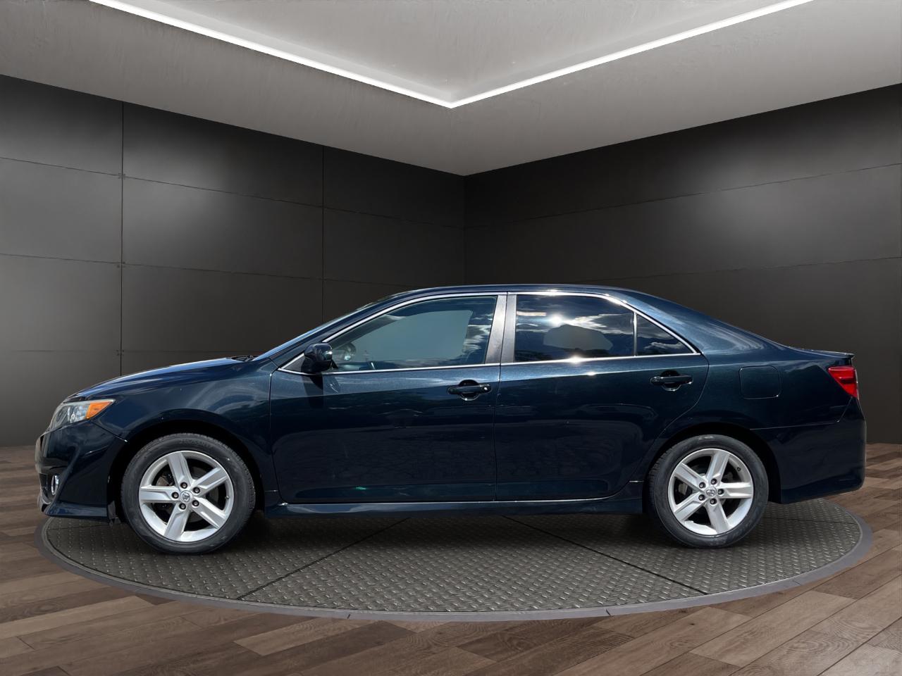 Toyota Camry 2014.5 4dr Sdn I4 Auto SE Sport (Natl) 2014
