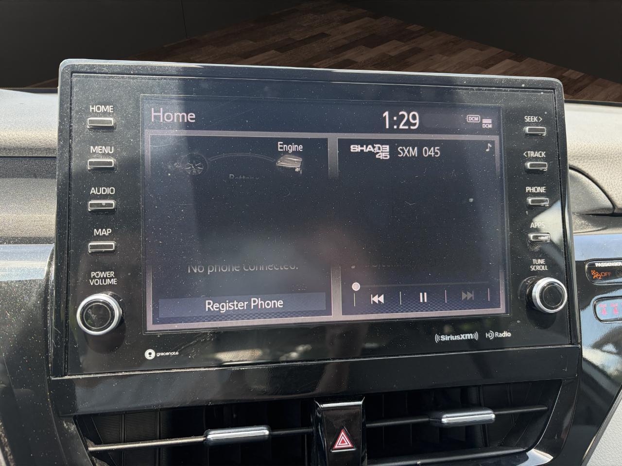 Toyota Camry Hybrid XLE CVT (Natl) 2023