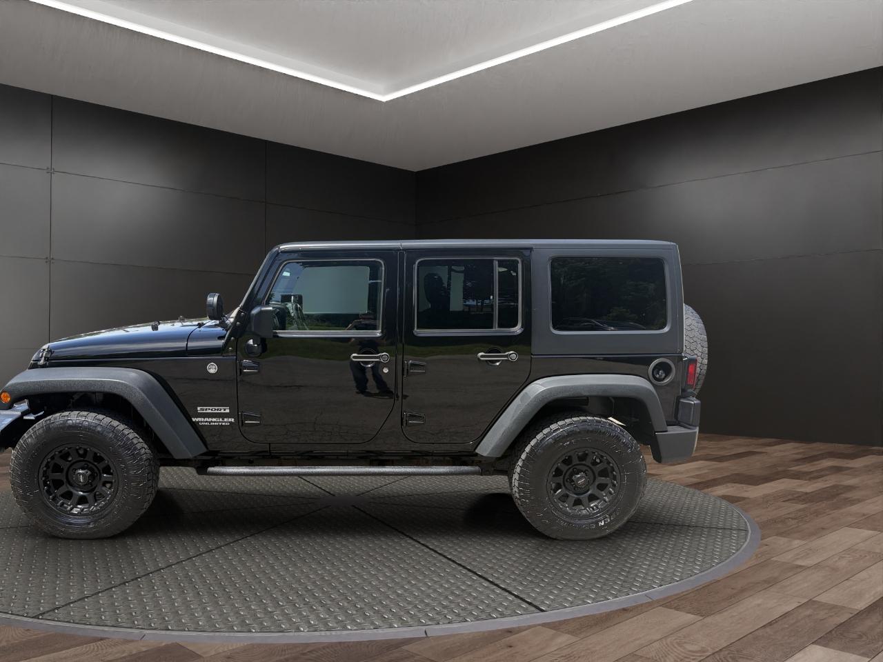 Jeep Wrangler Unlimited 4WD 4dr Sport 2015