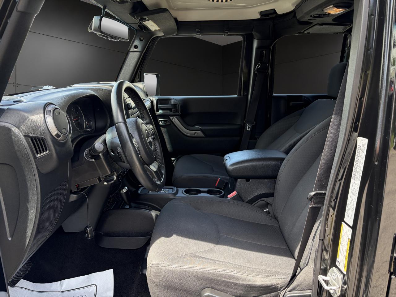 Jeep Wrangler Unlimited 4WD 4dr Sport 2015