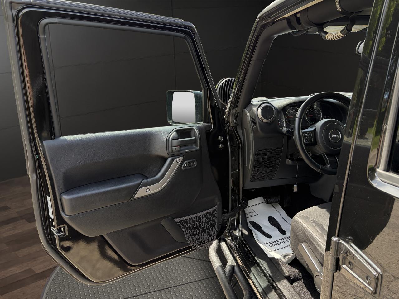 Jeep Wrangler Unlimited 4WD 4dr Sport 2015