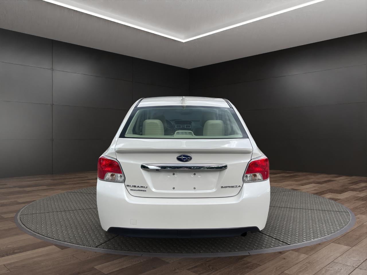 Subaru Impreza Sedan 4dr CVT 2.0i Limited 2016