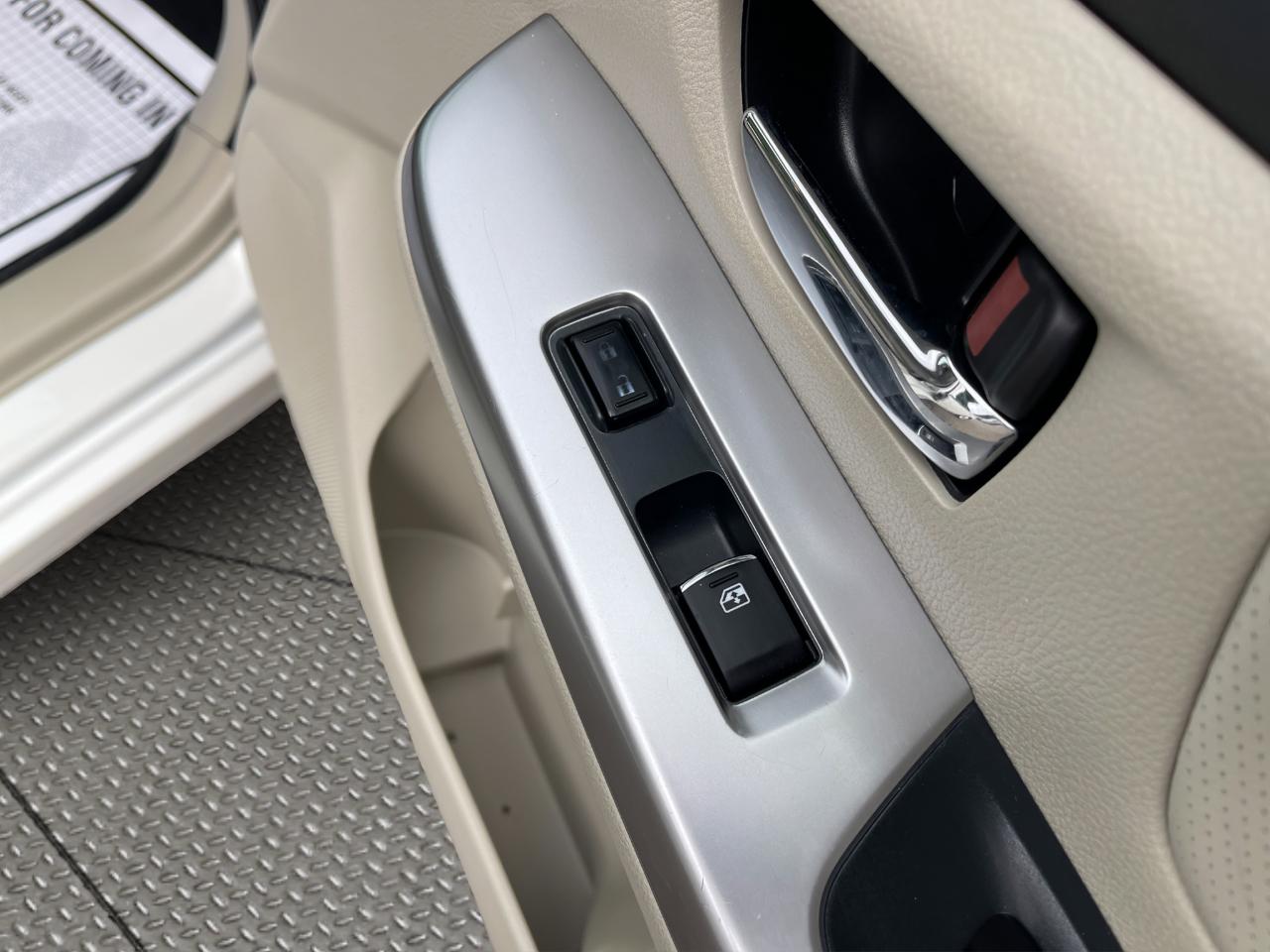 Subaru Impreza Sedan 4dr CVT 2.0i Limited 2016